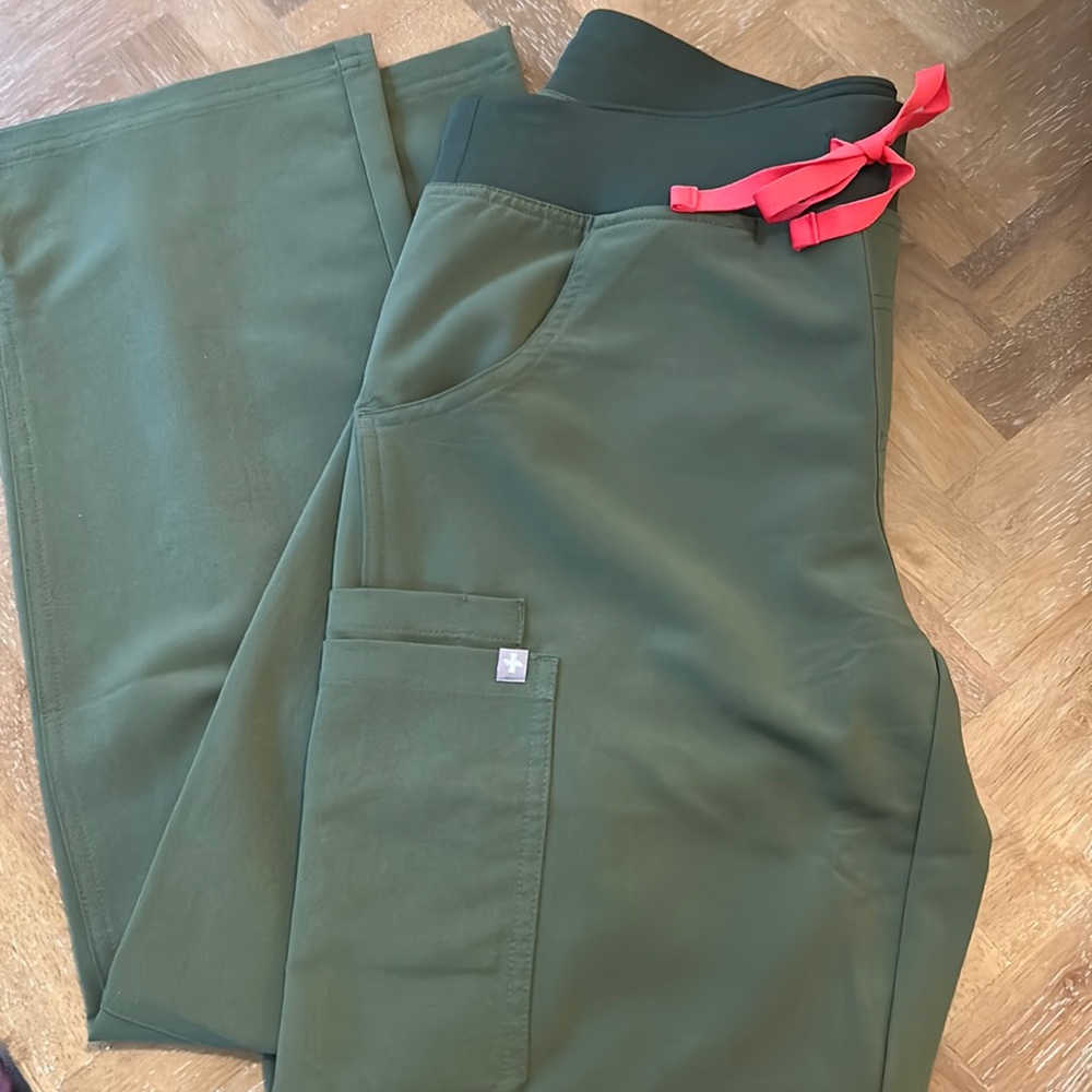 Figs Scrub Pants